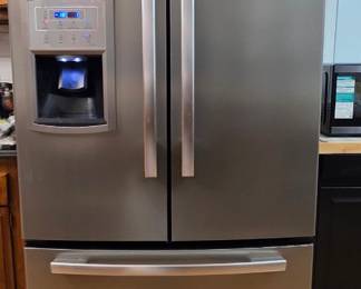 Whirlpool stainless steel refrigerator
