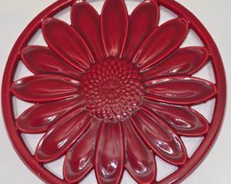 Trivet