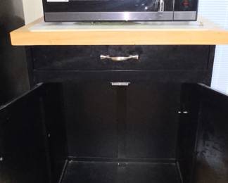 microwave and kitchen cart
