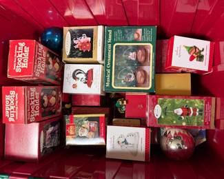 Collectible Christmas ornaments hallmark 