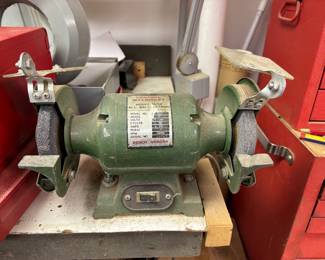 Grinder grinding wheels