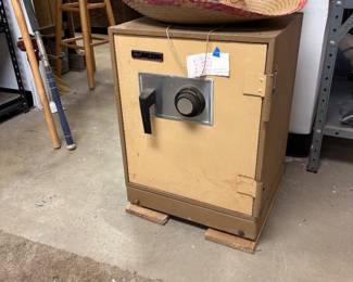 Combination safe