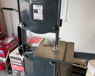 Band saw