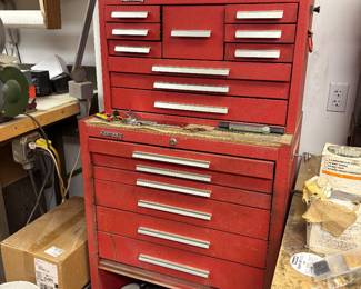 Tool chest