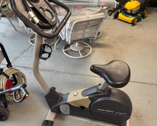 Exercise equipment peddle machine