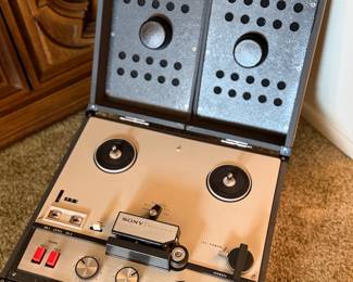 Reel to reel player
