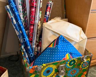 Gift wrapping paper