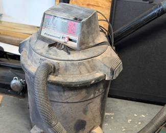 Shop vac vacuum 