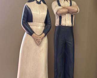 Amish couple figurines 