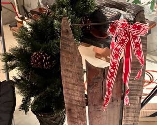 Wooden sled decor