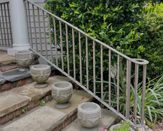outdoor concrete planters