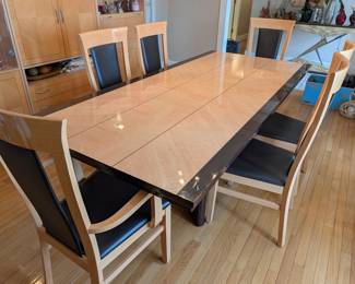 Contemporary dining room table with 6 chairs and two leaves : Pre-sale available : $900 OBO (matching china cabinet also for sale, will do a bundle price if buying both)