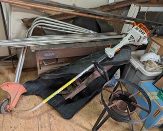Stihl gas powered trimmer / weed eater