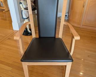 2 captain chairs and 4 regular chairs