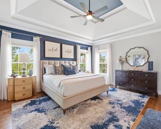 Beautiful king bed set 
