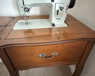 PFAFF sewing machine