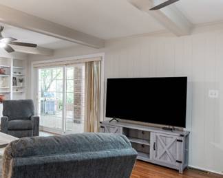 Tv & console 