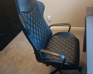 Desk chair