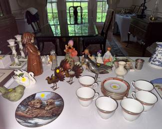 Various collectible porcelain