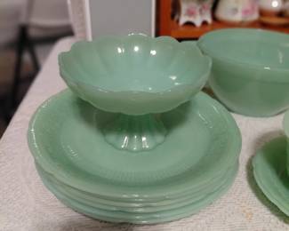 Janette. Glass ware