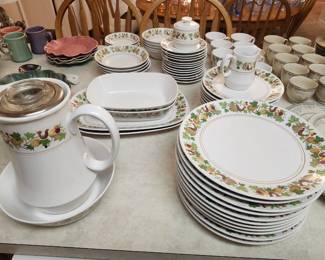 Noritake Homecoming Set