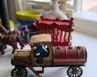 cast iron toys