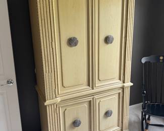 Armoire