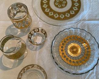 Culver bowls, trays and server