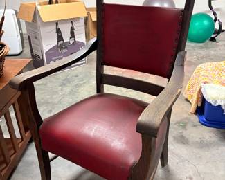 ANTIQUE MISSION STYLE CHAIR