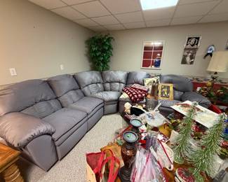 LARGE SECTIONAL