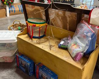 TOY CHEST