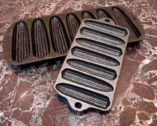 LODGE CORN PANS