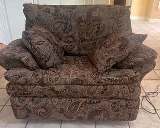CHAIR AND A HALF ELECTRIC RECLINER