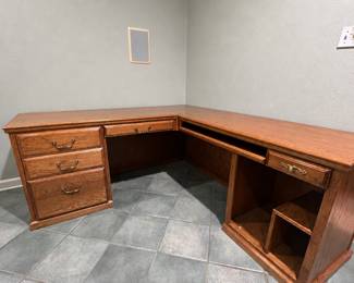 OAK CONSOLE DESK