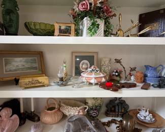 ASSORTED DECOR