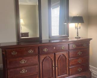 QUEEN ANNE STYLE DRESSER