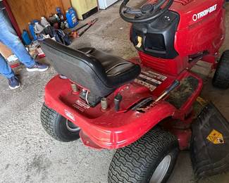 Troy-Bilt Pony 7-Speed Riding Lawn Mower