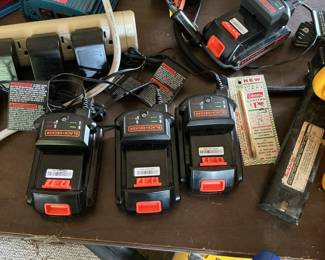 Black+Decker 20V MAX Lithium-Ion Battery Chargers and Power Inverter Lot