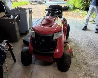 Troy-Bilt Pony 7-Speed Riding Lawn Mower