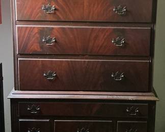 Kling Furniture Mahogany Chippendale Style Highboy Dresser