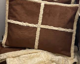 BEDDING SET