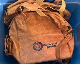 VINTAGE TRAVEL BAGS