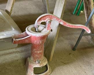 VINTAGE HAND WATER PUMP