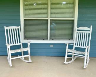 ROCKING CHAIRS