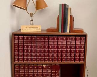 BRITANNICA ENCYCLOPEDIA SET