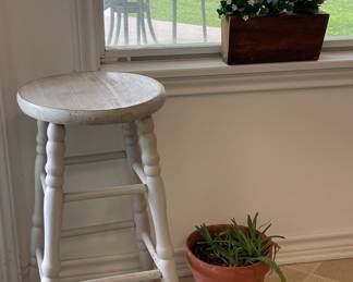 VINTAGE WOODEN BAR STOOL