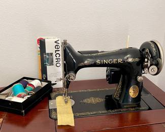 SINGER SEWING MACHINE AE282979