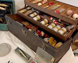 TACKLE BOX WITH FISHING SUPPLIES
