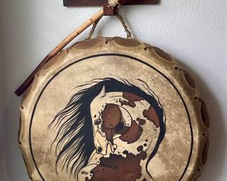 NATIVE AMERICAN STYLE DRUM