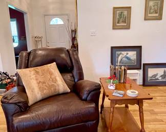 MAPLE END TABLE, RECLINER